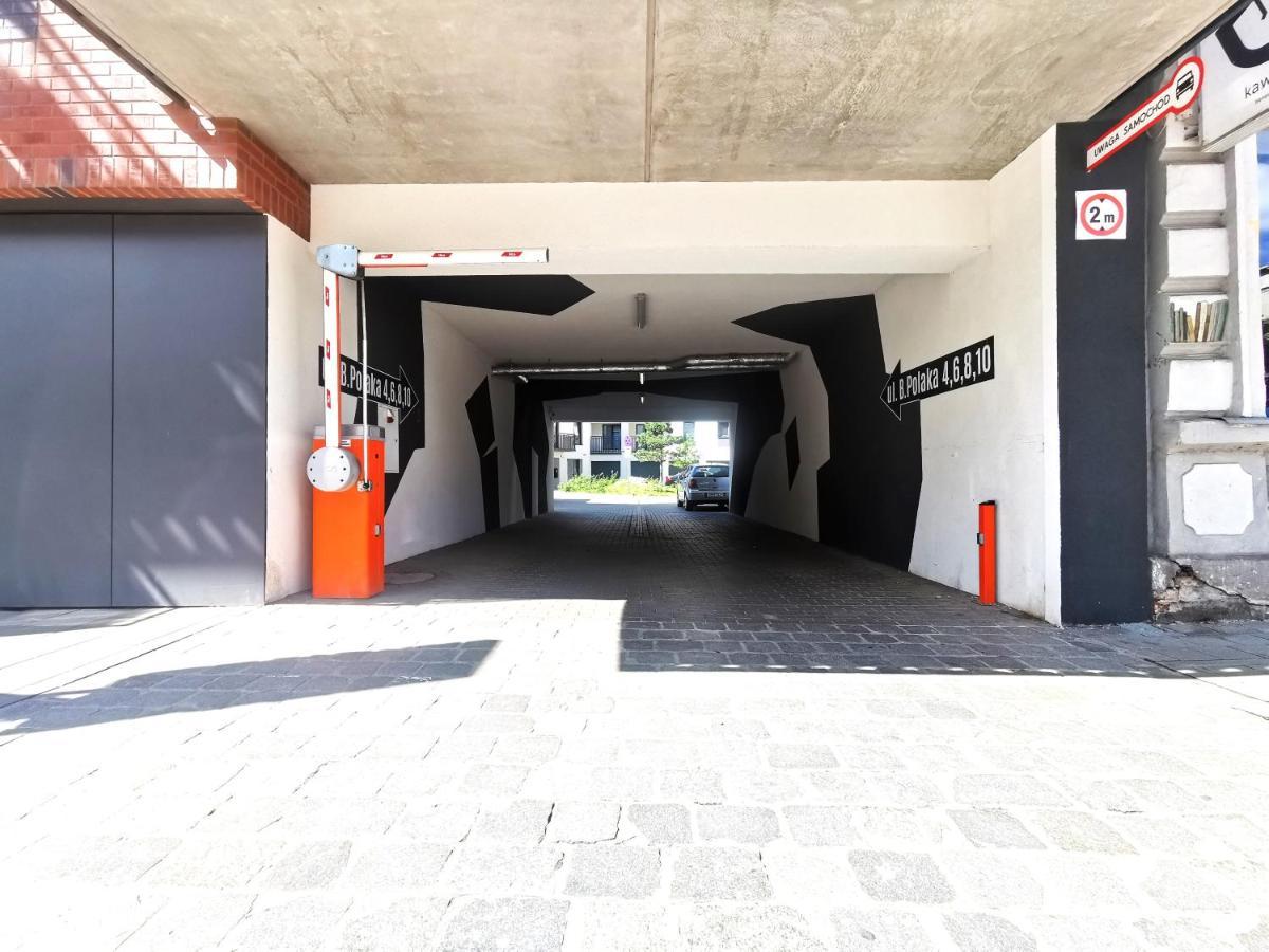 Polaka Apartment ~ Self Check-In 24 ~ Car Park ~Lift Вроцлав Екстериор снимка